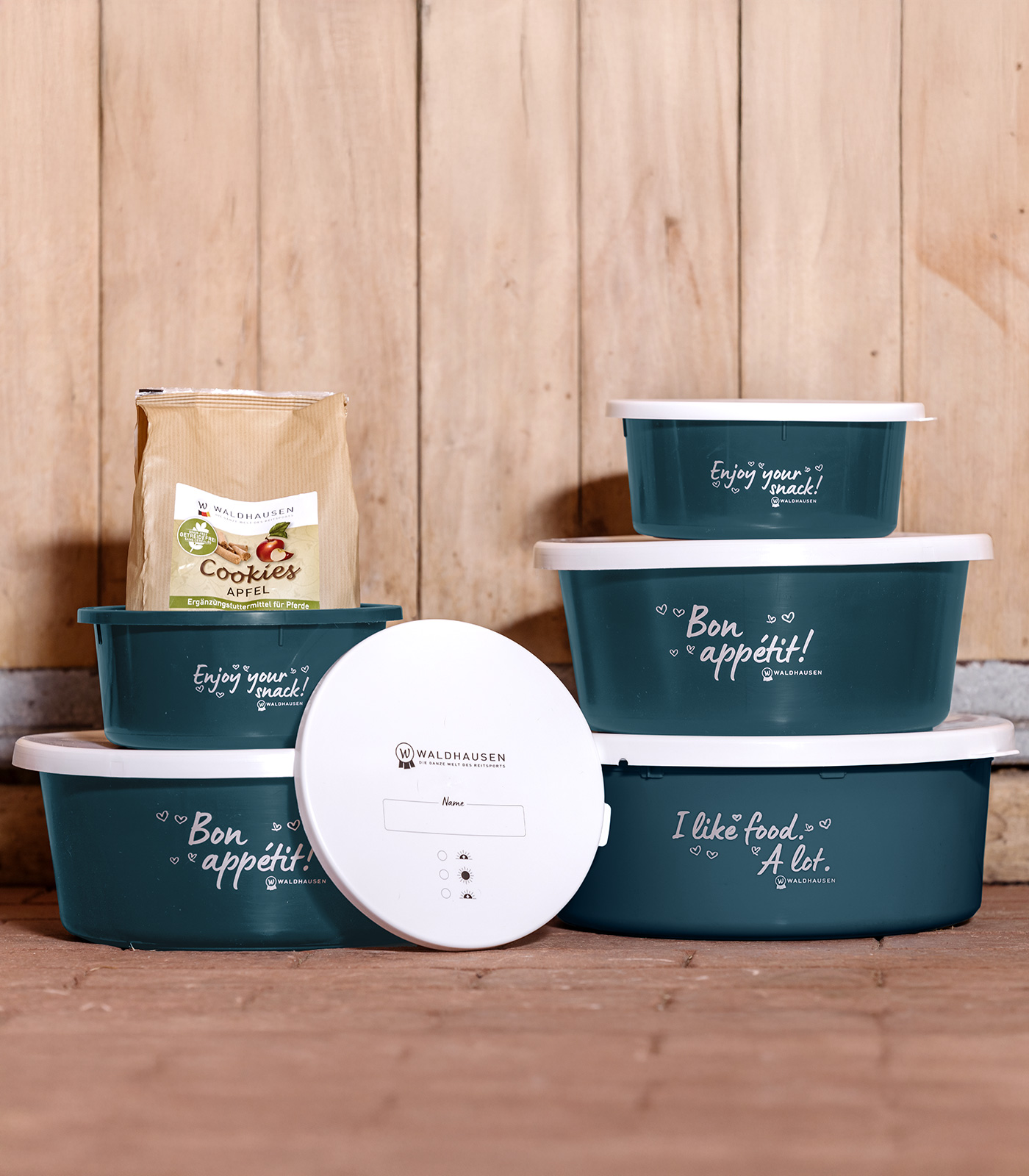 Feeding bowl with lid